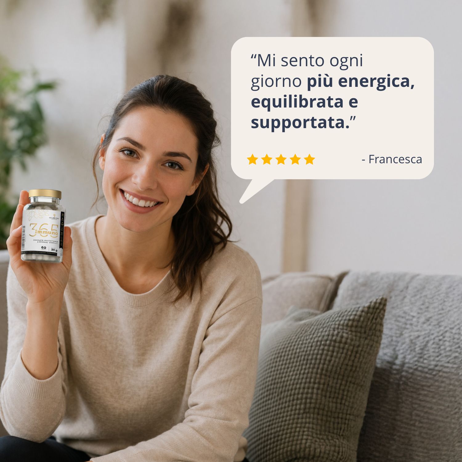 Donna tiene flacone Immuno365, si sente più energica e supportata.