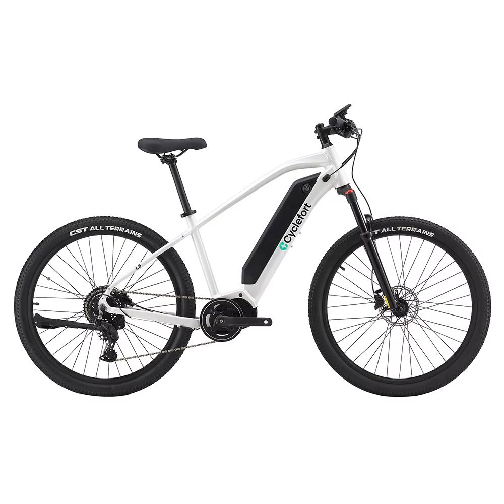 E-MTB bianco con telaio e pneumatici neri. Cyclefort è scritto sul telaio.