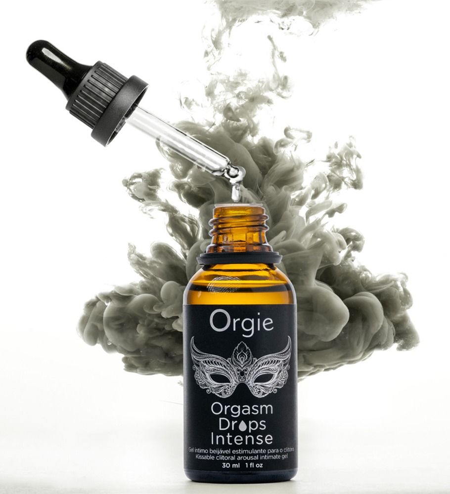 Flacone di vetro ambrato con contagocce nero. Scritta: Orgie, Orgasm Drops Intense. Sfondo: fumo grigio.