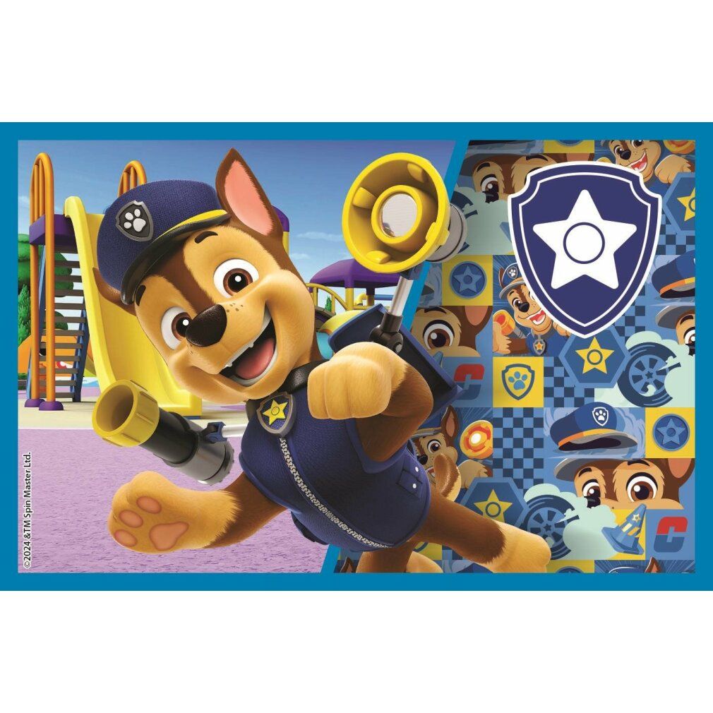 Chase, il cucciolo poliziotto di Paw Patrol, corre in un parco giochi. Indossa la sua uniforme e un walkie-talkie.