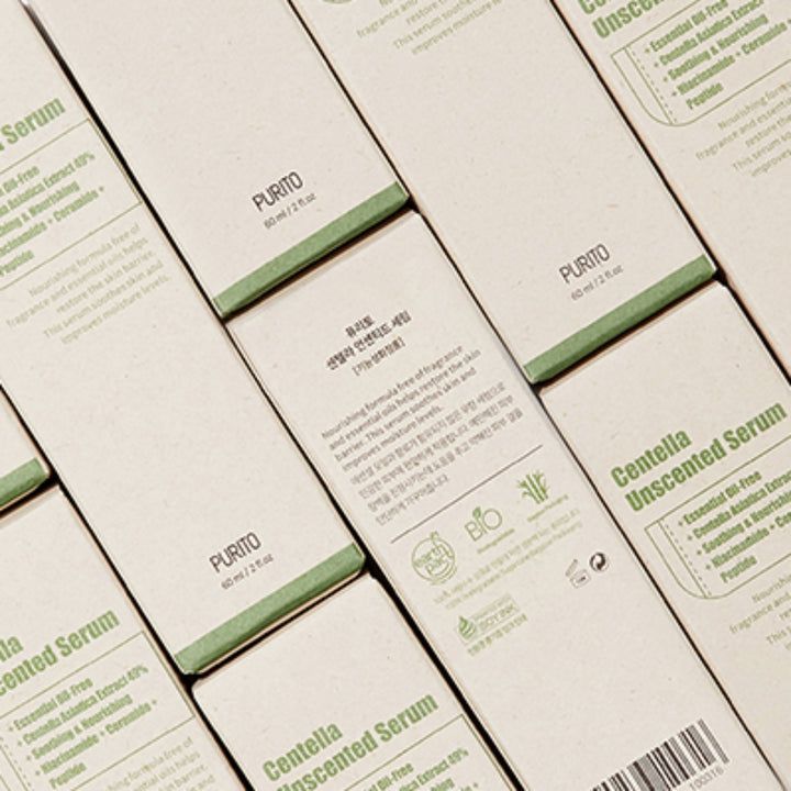 Diverse scatole con informazioni sul prodotto. Scritta: Centella Unscented Serum. Marchio: Purito. Contiene ingredienti.