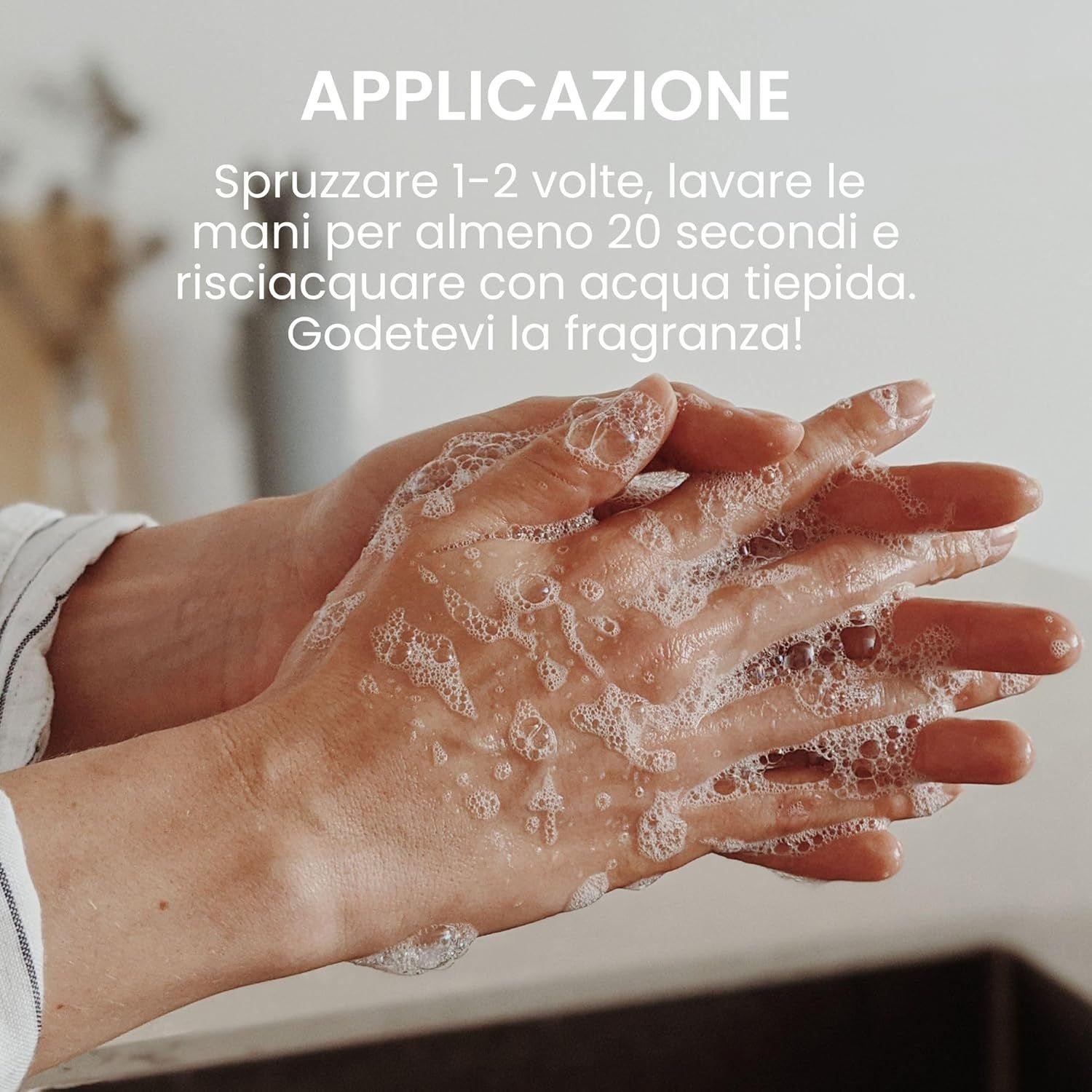 Mani con schiuma di sapone. Applicazione: 1-2 erogazioni, lavare 20 secondi, risciacquare con acqua tiepida. Goditi la fragranza.