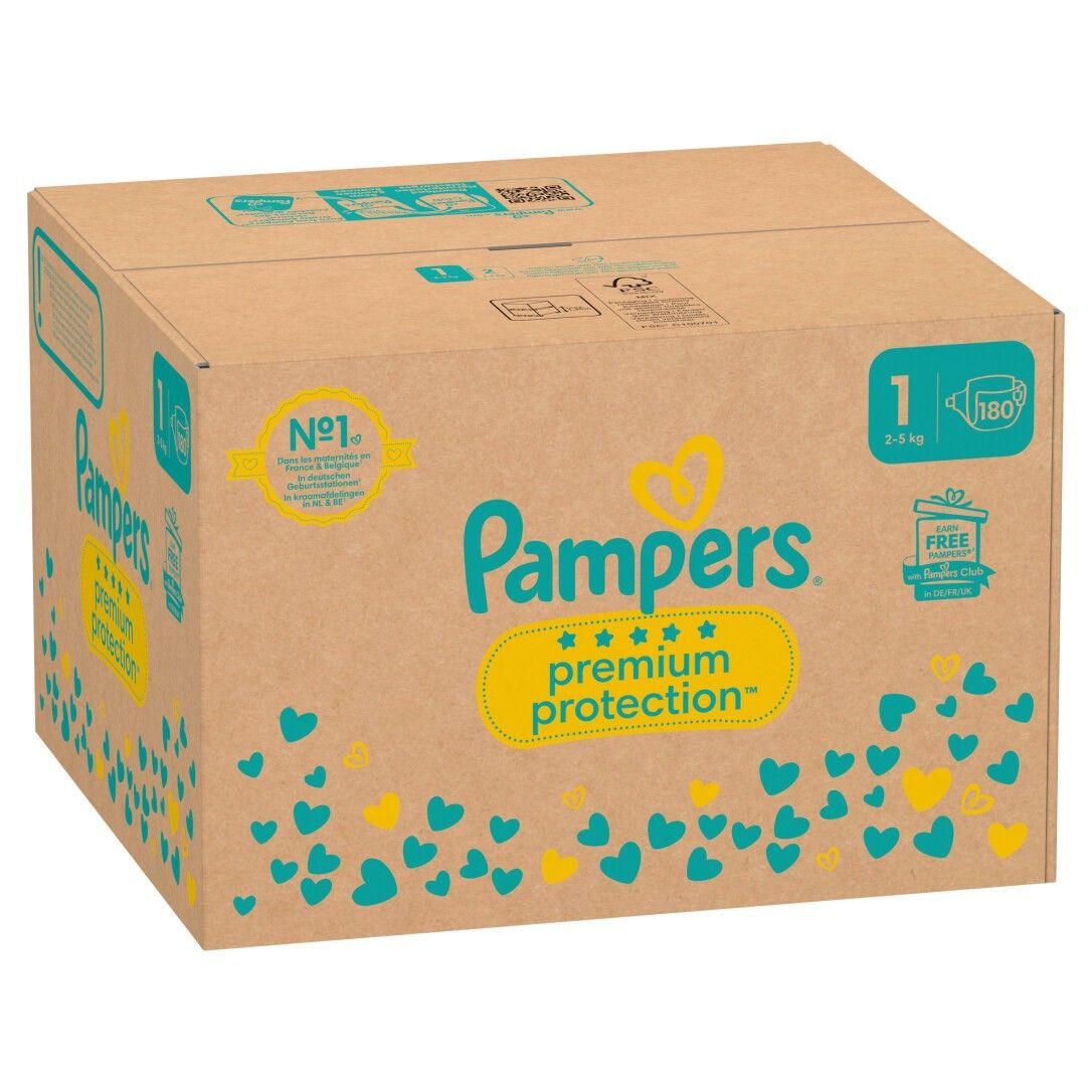 Scatola di cartone marrone con pannolini Pampers. Scritta: Pampers Premium Protection, taglia 1, 2-5 kg.