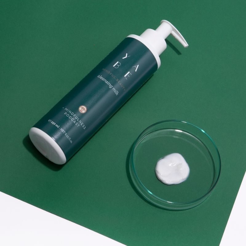 ya_be Cleansing Milk