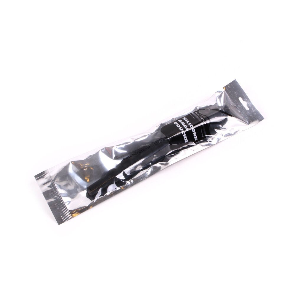 Prodotto nero in confezione trasparente. Scritta bianca sulla confezione: SILICONE ANAL DOUCHE.