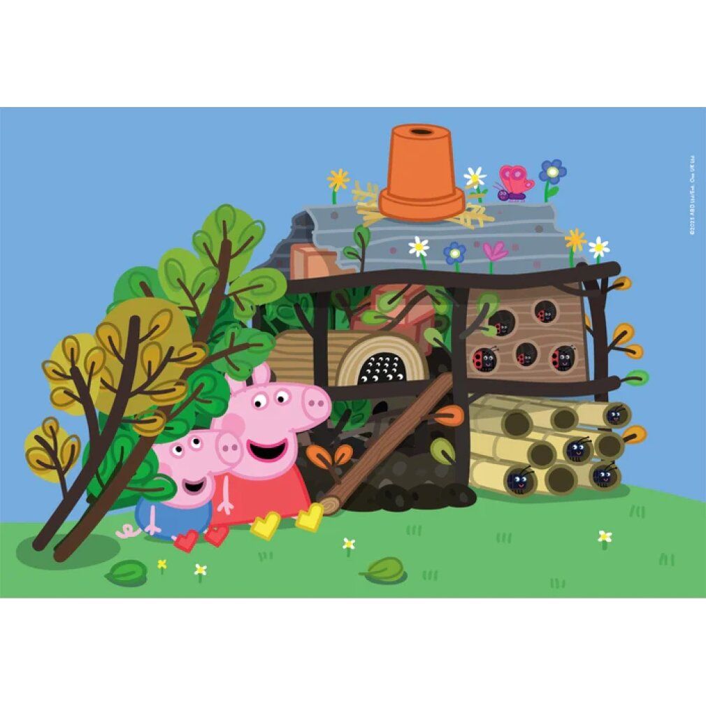 Motivo puzzle con Peppa Pig e amici. Scena con casa, albero e personaggi. Personaggi: Peppa, maiali. Catasta di legna e fiori.
