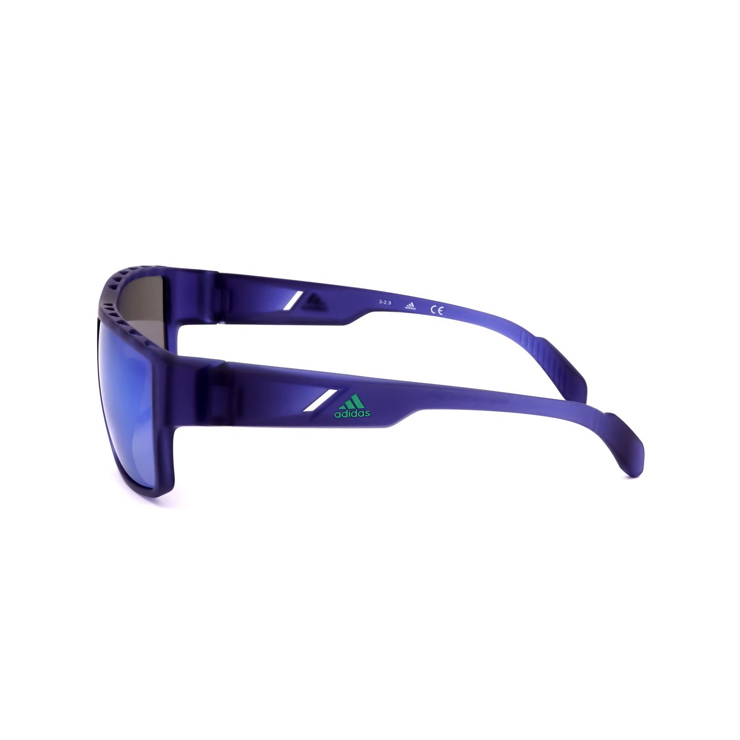 Occhiali da sole sportivi Adidas viola con lenti blu e logo Adidas argentato sul braccio.