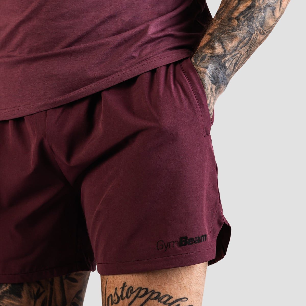GymBeam Pantaloncini uomo TRN regular con tasche Eggplant