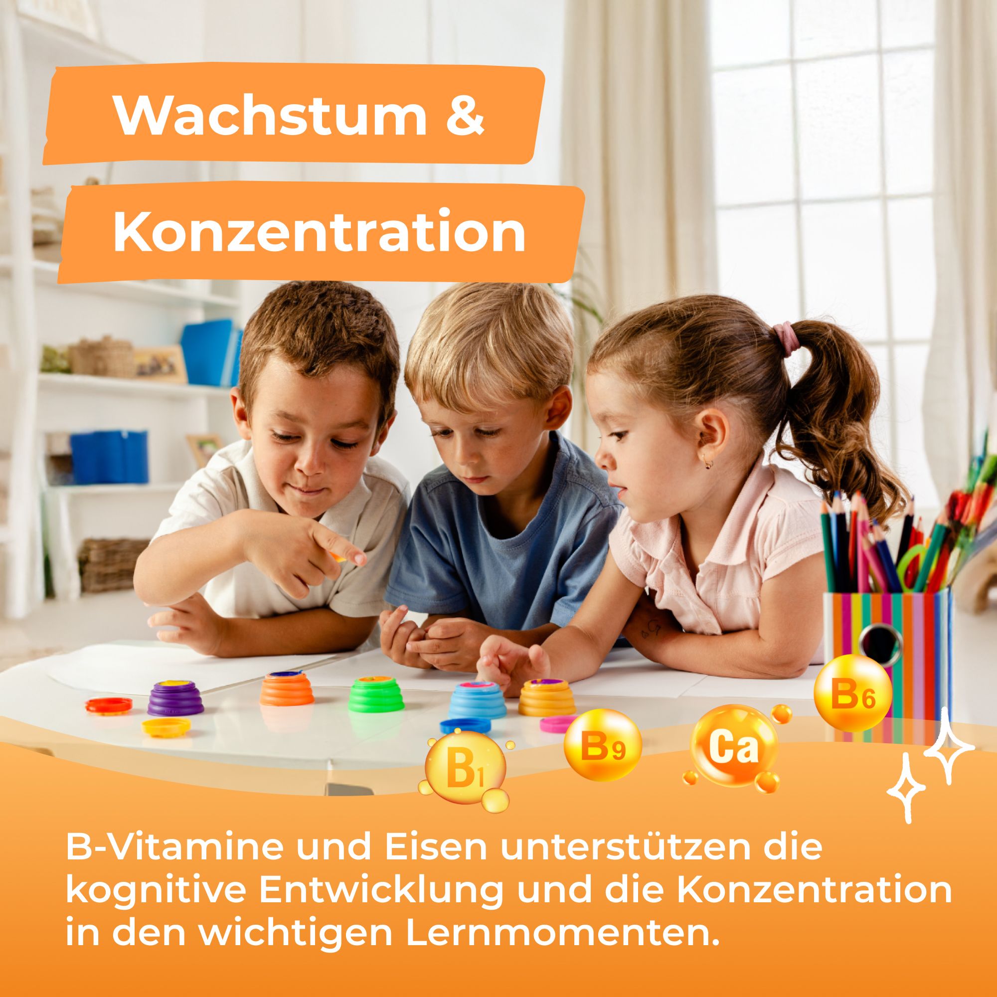 Tre bambini seduti a un tavolo. Testo: Crescita e concentrazione. Icone: B1, B9, Ca, B6. Testo: Le vitamine B e il ferro supportano lo sviluppo cognitivo.