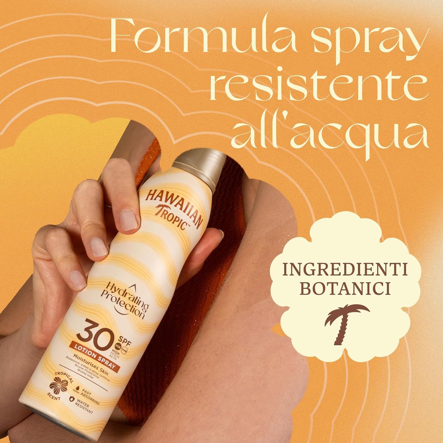 Persona tiene spray solare Hawaiian Tropic. Testo: Spray resistente all'acqua, ingredienti botanici, SPF 30.