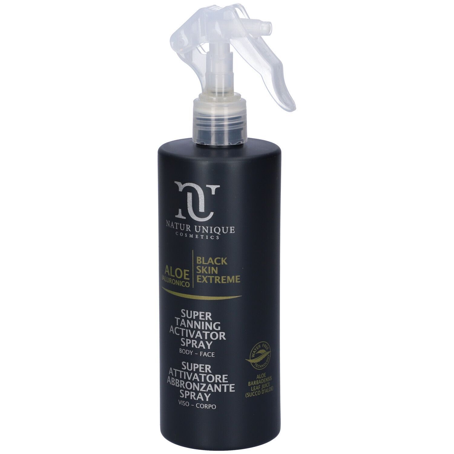 Flacone nero con erogatore spray. Testo: Natur Unique, Black Skin Extreme, Super Tanning Activator Spray. Aloe.