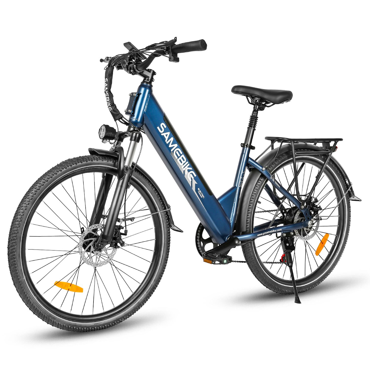E-bike blu. Marchio SAMEBIKE. Pneumatici neri, parafanghi, portapacchi. Faro e fanale.