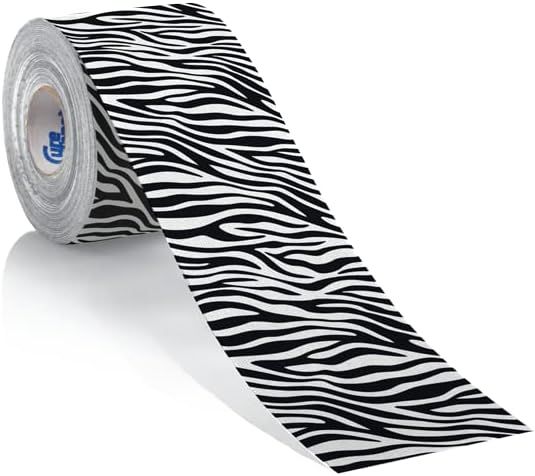 Rotolo di kinesio tape srotolato con un distintivo motivo zebrato.