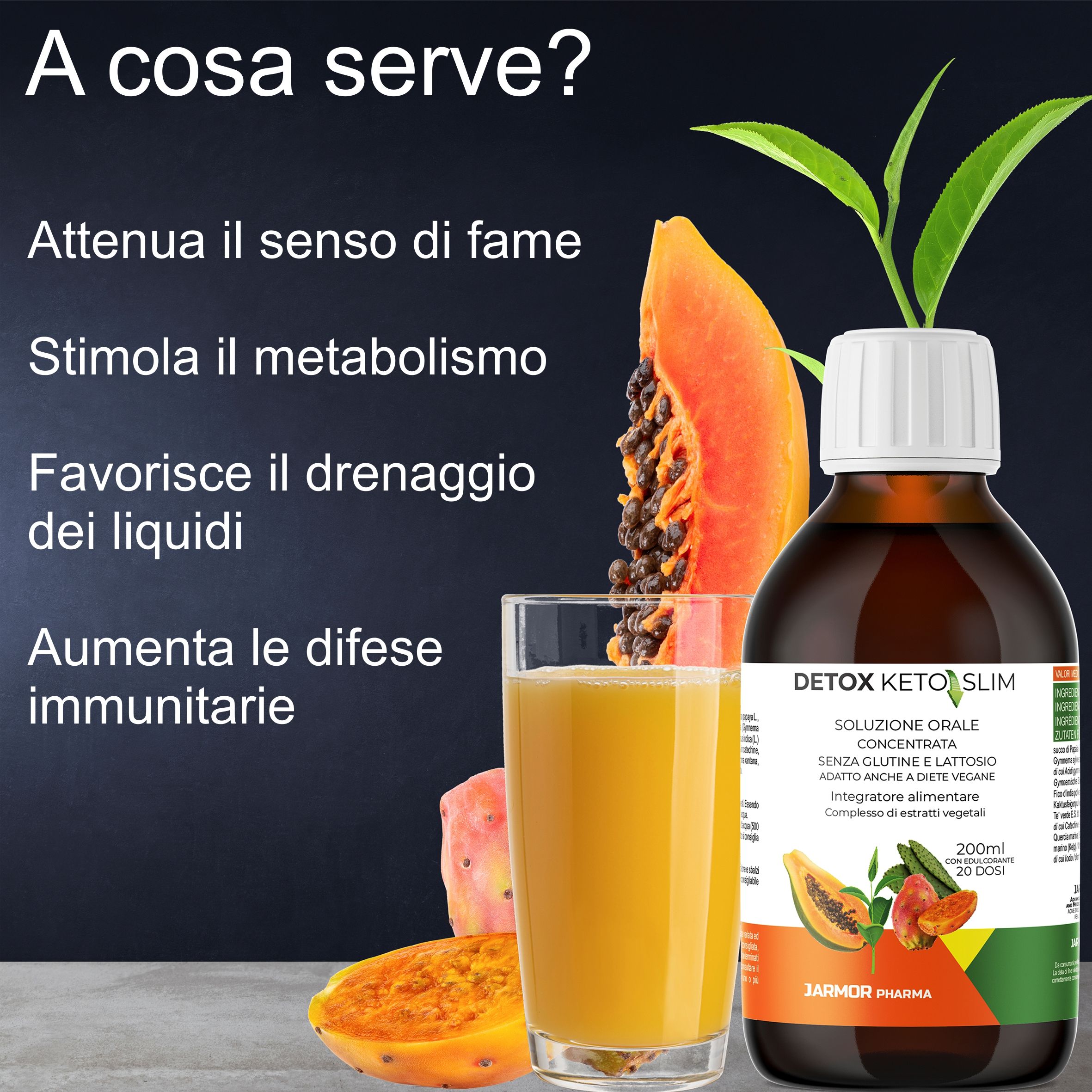 Bicchiere di bevanda, flacone Detox Keto Slim, papaya e fico d'India.