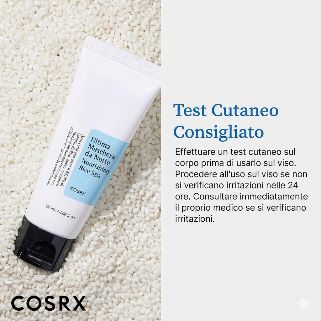 Tubo bianco con tappo nero. Scritta blu: Ultimate Nourishing Rice Overnight Spa Mask. Marchio COSRX. Su sfondo morbido.