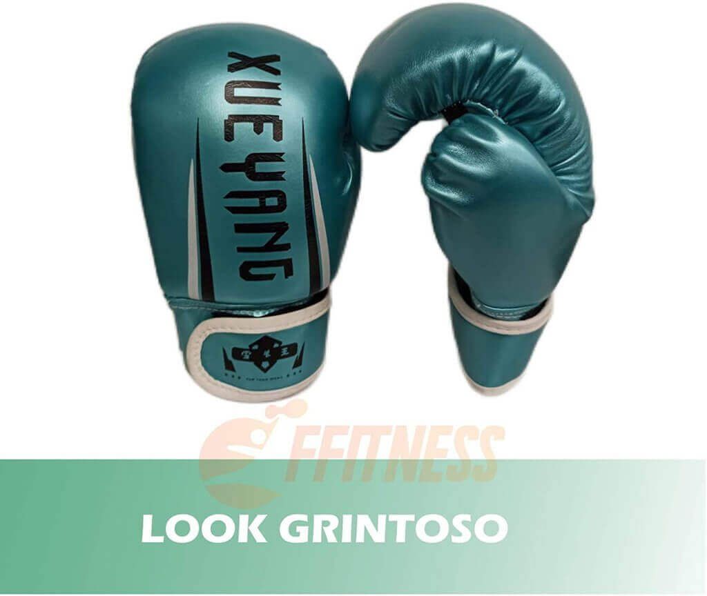 Due guantoni da boxe verdi. Testo: "LOOK GRINTOSO". Logo "FFitness".