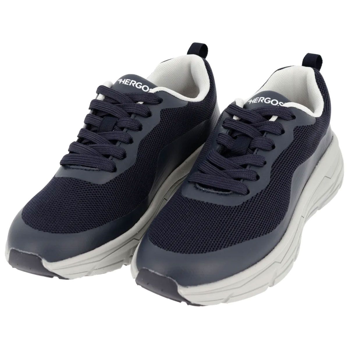 Due sneakers blu HERGOS. Suola grigio chiaro, lacci. Tomaia in mesh. Colletto bianco. Logo sulla linguetta.