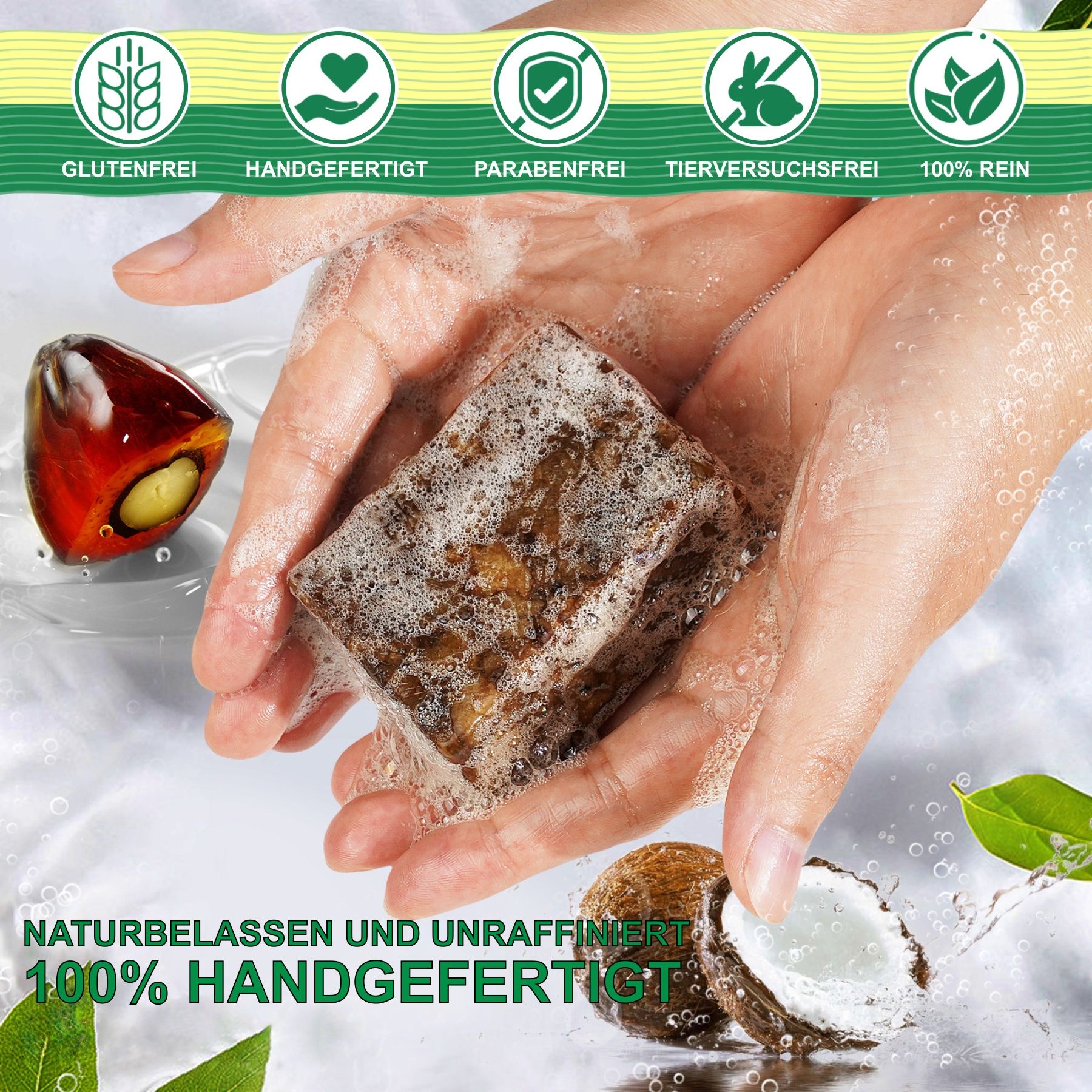Mani che tengono un pezzo di sapone nero. Accanto, frutti di palma, cocco. Testo: Naturale e non raffinato. 100% fatto a mano.