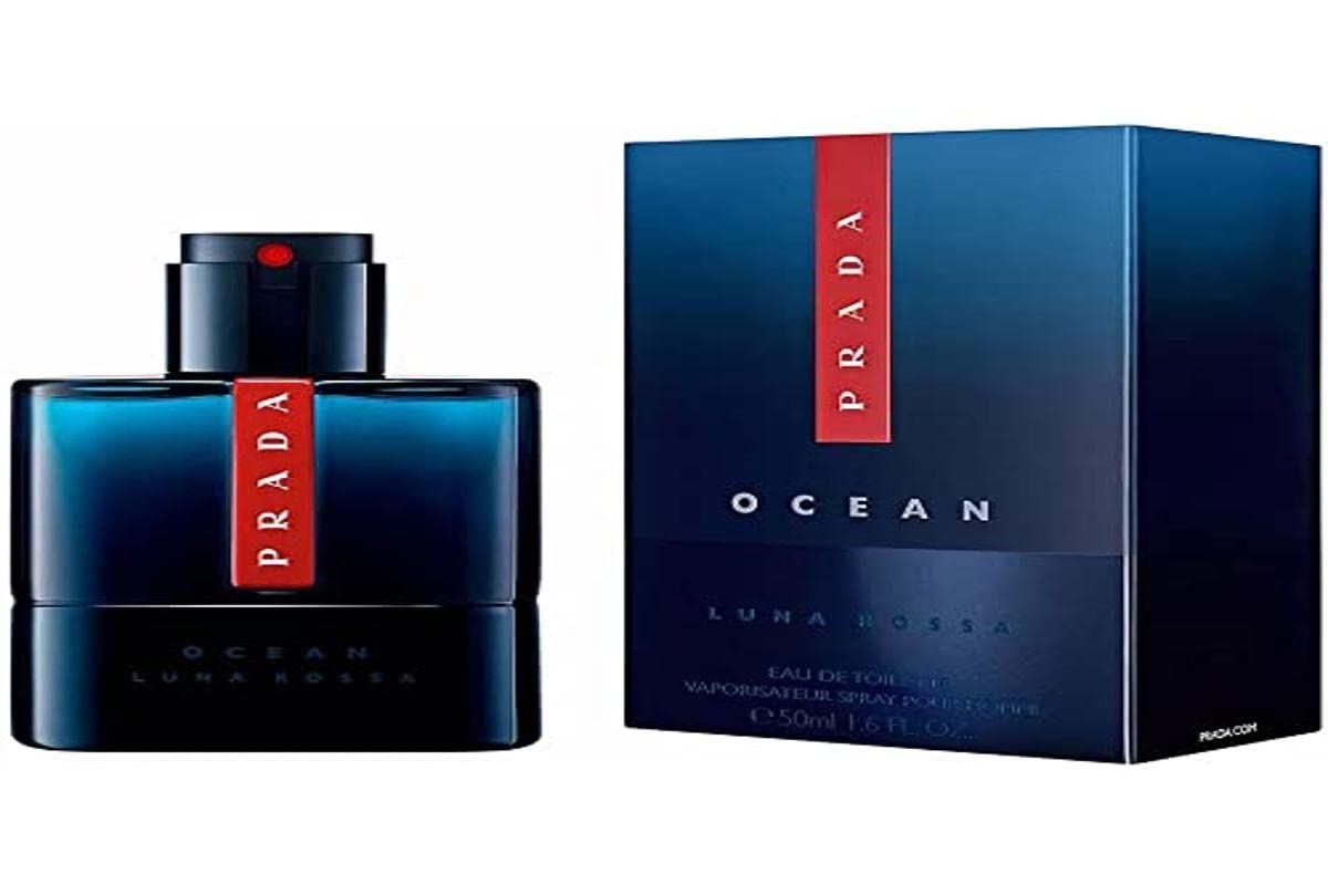Flacone e scatola blu scuro. Scritta Prada rossa. Scritta: OCEAN, LUNA ROSSA. Eau de Toilette Spray.