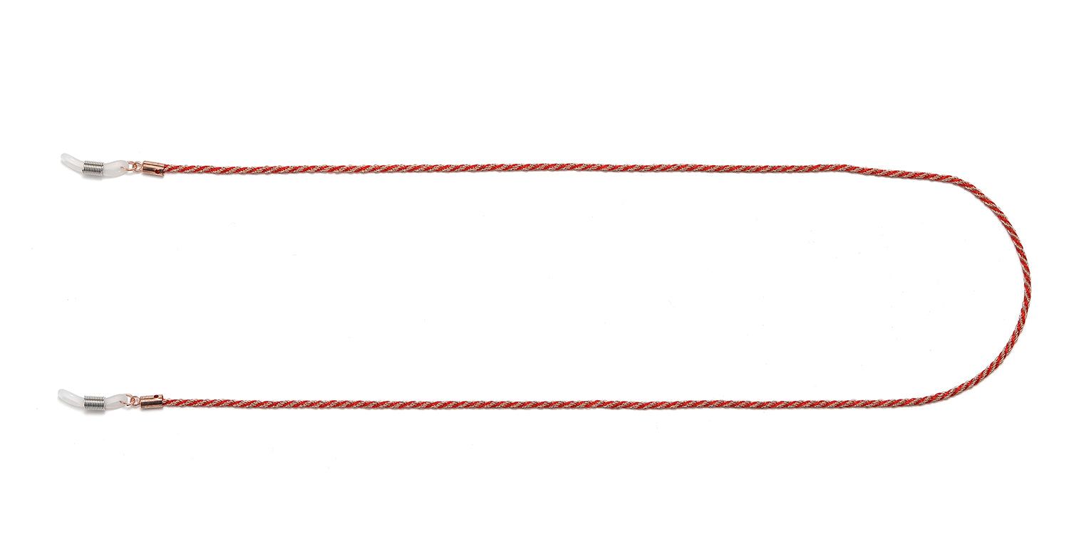 Catenina per occhiali intrecciata rossa e bianca, con anelli trasparenti e connettori metallici. Disposta a forma di U su sfondo bianco.