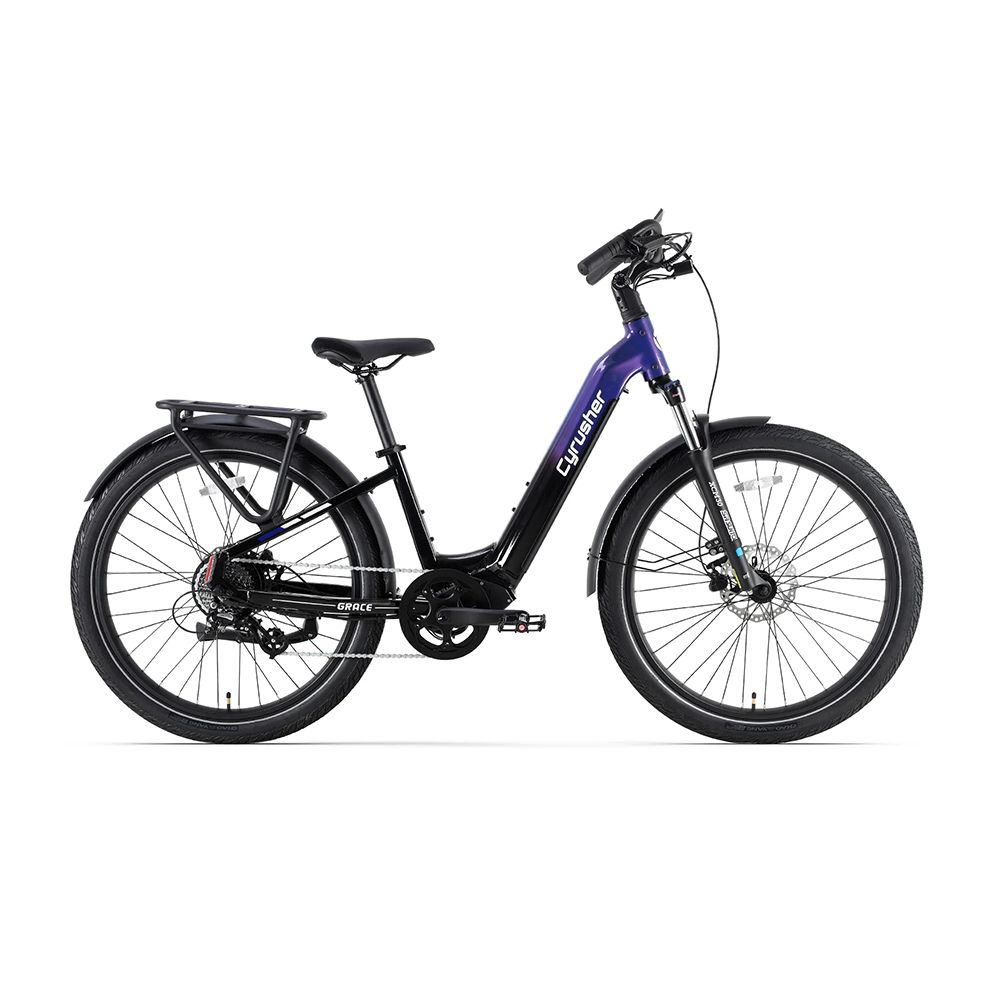 E-bike CYRUSHER Grace nera e blu, con portapacchi, parafanghi e freni a disco. Pneumatici scolpiti.