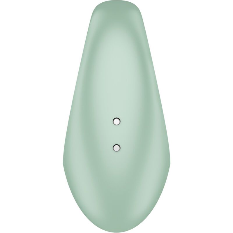 Anello per pene verde a forma di cuore con pulsante di accensione e contatti di ricarica laterali.