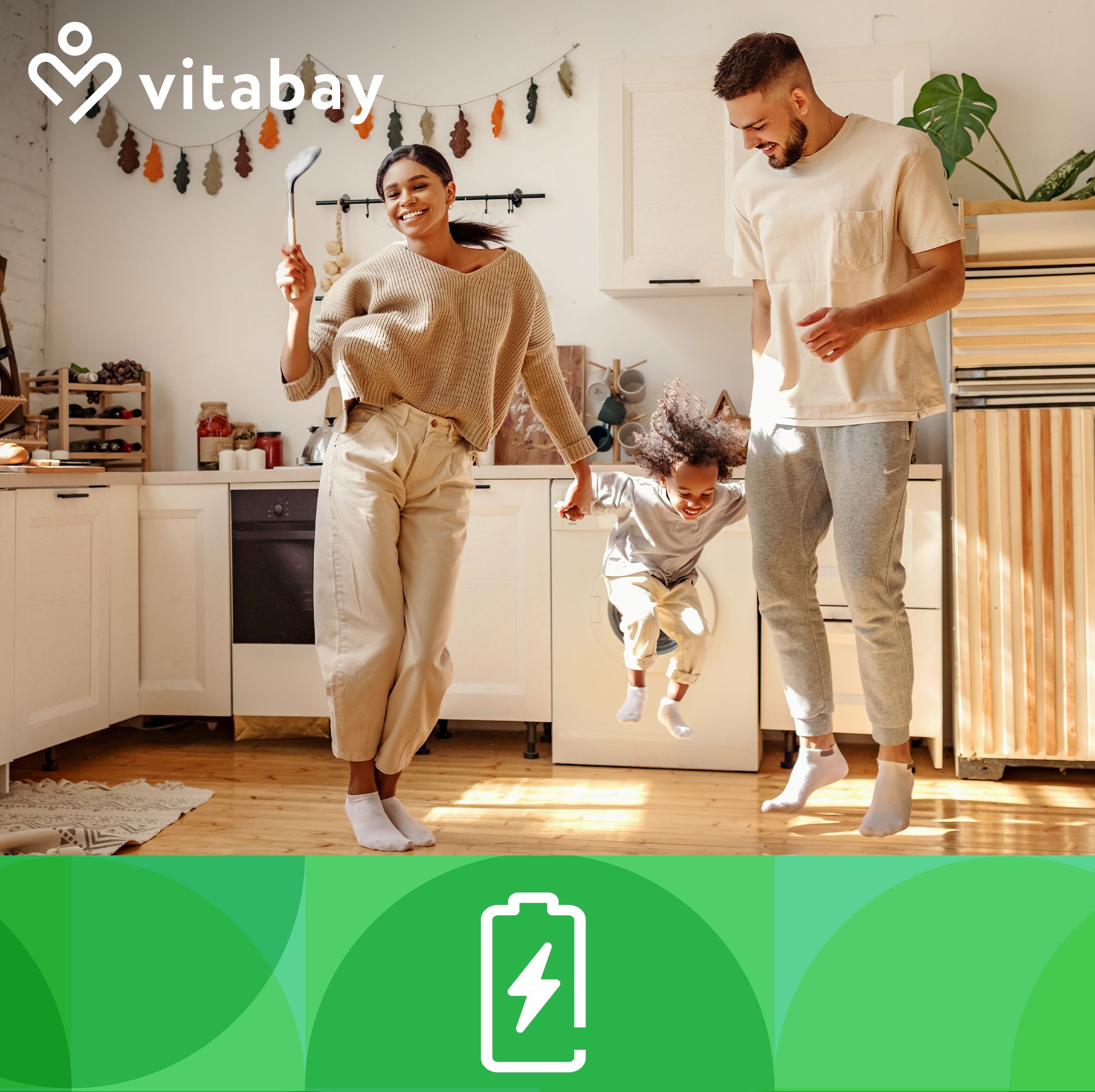 Famiglia che si diverte in cucina, simboleggia energia con Vitabay Roter Panax Ginseng Extrakt.