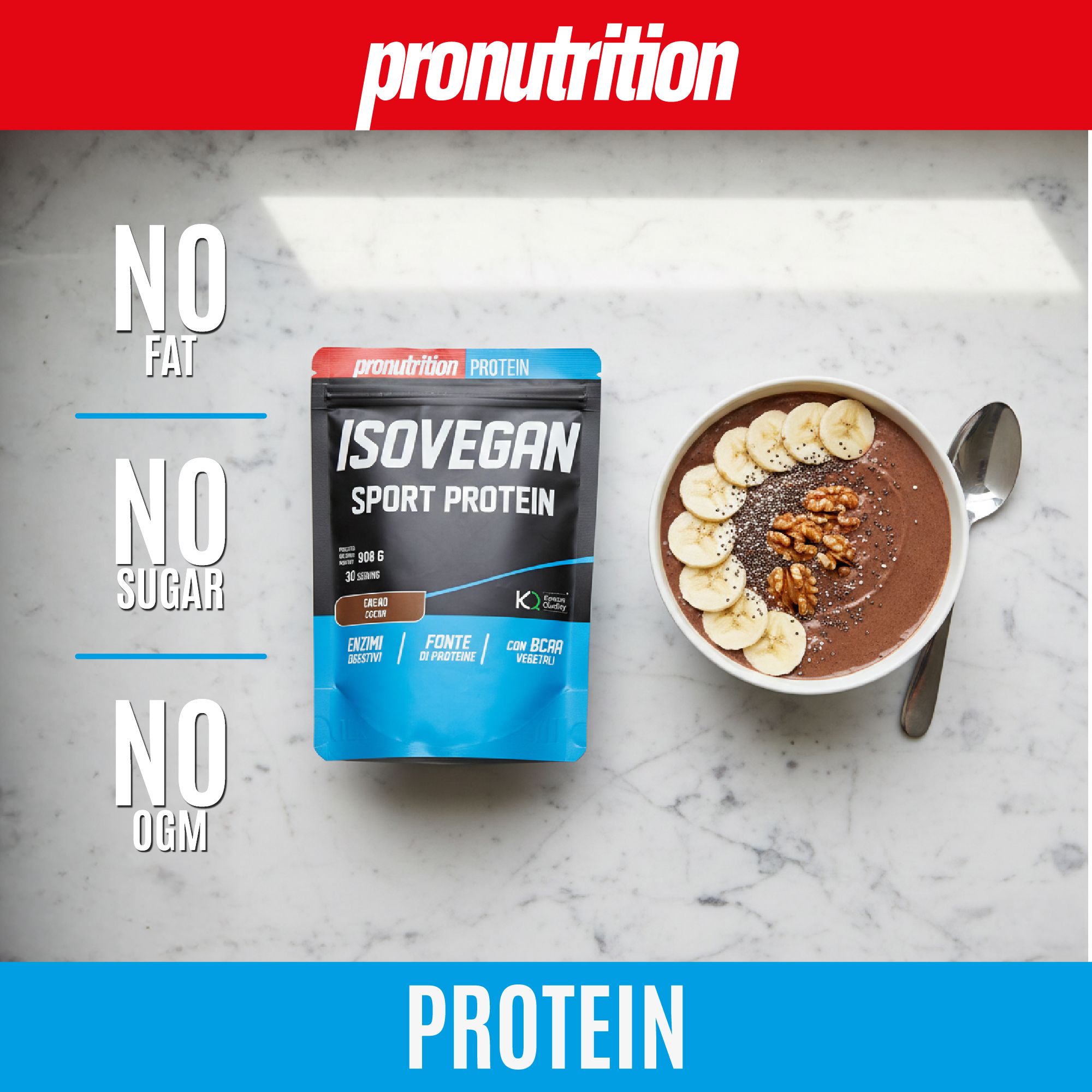 Confezione IsoVegan Sport Protein accanto a ciotola con banane, noci e semi di chia. Testo: Senza grassi, senza zuccheri, senza OGM.