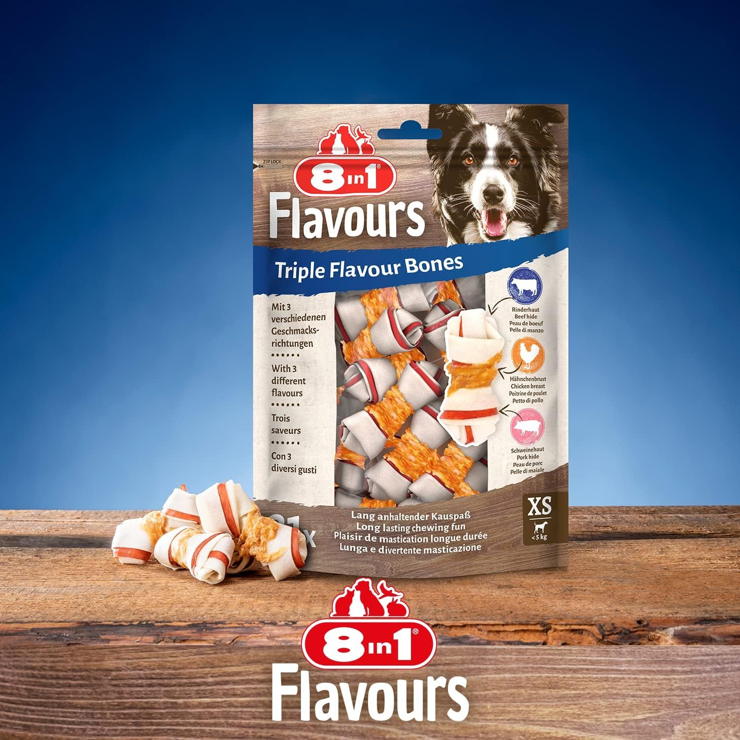 Confezione degli snack masticabili 8in1 Triple Flavour Bones XS, con tre gusti.