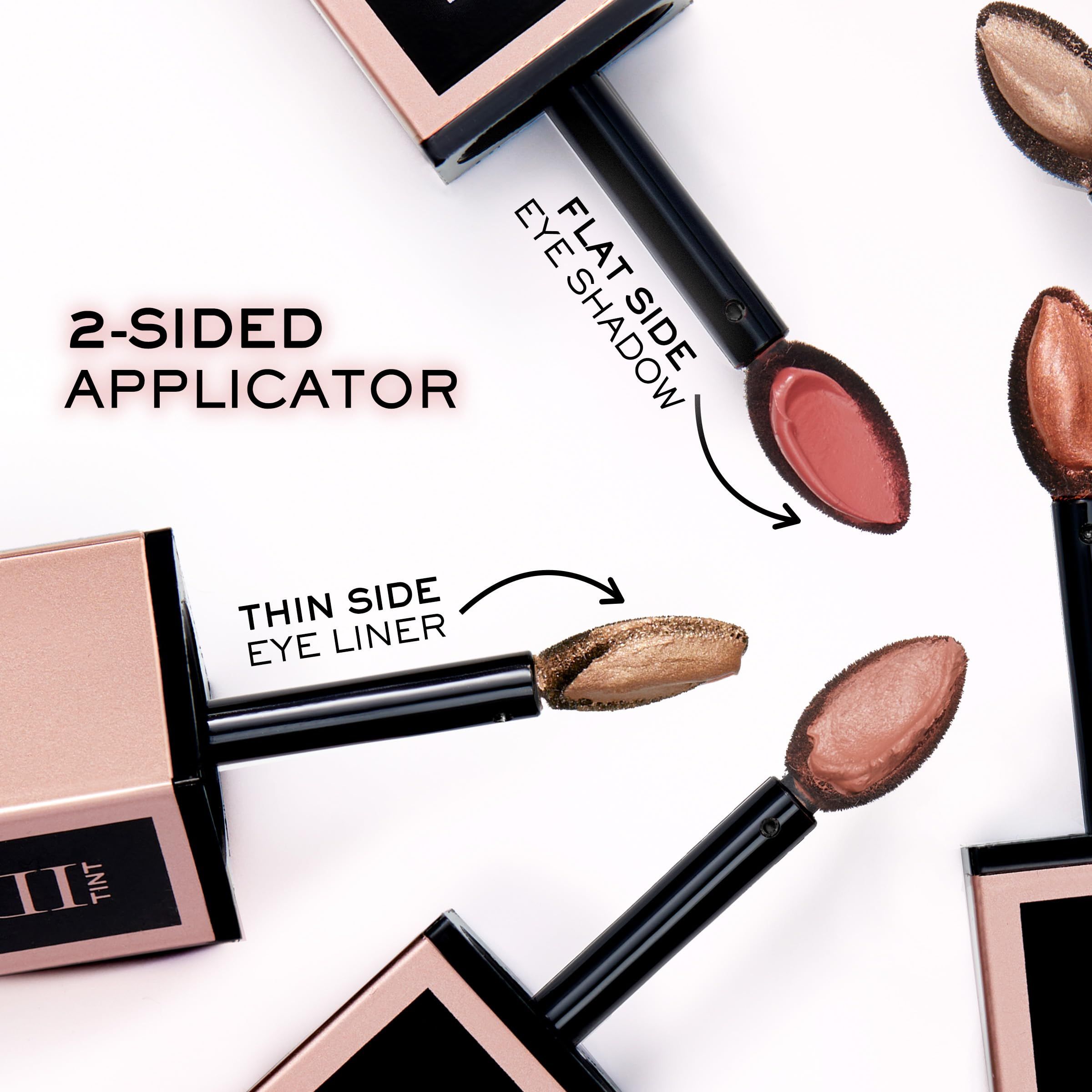 Primo piano dell'applicatore di Lancôme Fard liquido a tinta unita. Lato sottile per eyeliner, lato piatto per ombretto.