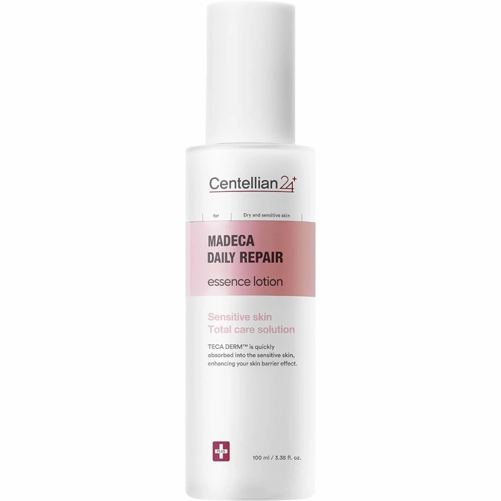 Flacone bianco con etichetta rosa. Scritta: Madeca Daily Repair Essence Lotion. Marchio: Centellian 24. Testo: Total Care Solution.