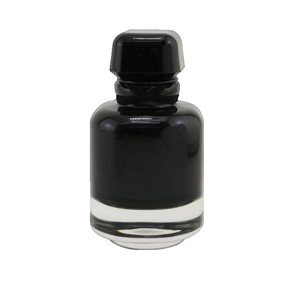 Flacone nero con tappo nero. Base trasparente.