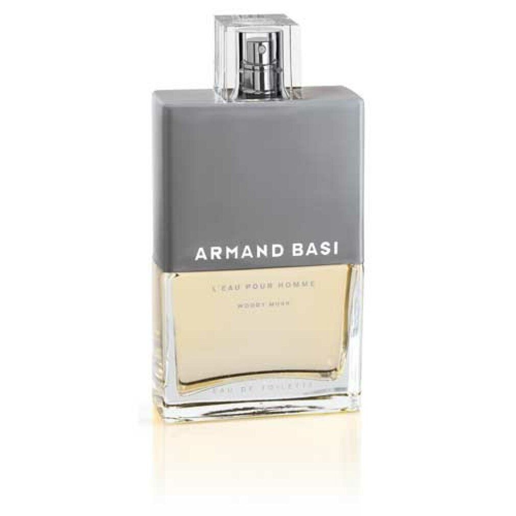 Flacone rettangolare con tappo grigio. Scritta: Armand Basi, L'Eau Pour Homme, Woody Musk. Erogatore trasparente.
