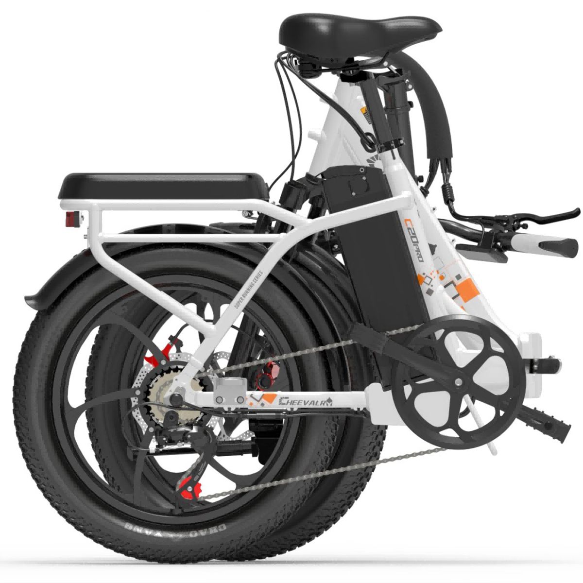 Bicicletta elettrica pieghevole bianca, pneumatici neri, dettagli. Portapacchi, sella e batteria visibili. Adesivo "C20 Pro".