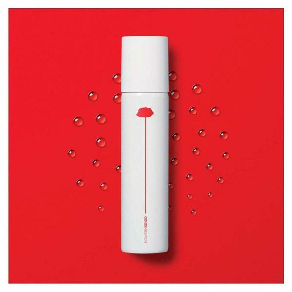 Spray bianco con fiore rosso su sfondo rosso con gocce d'acqua. Logo Kenzo in basso.