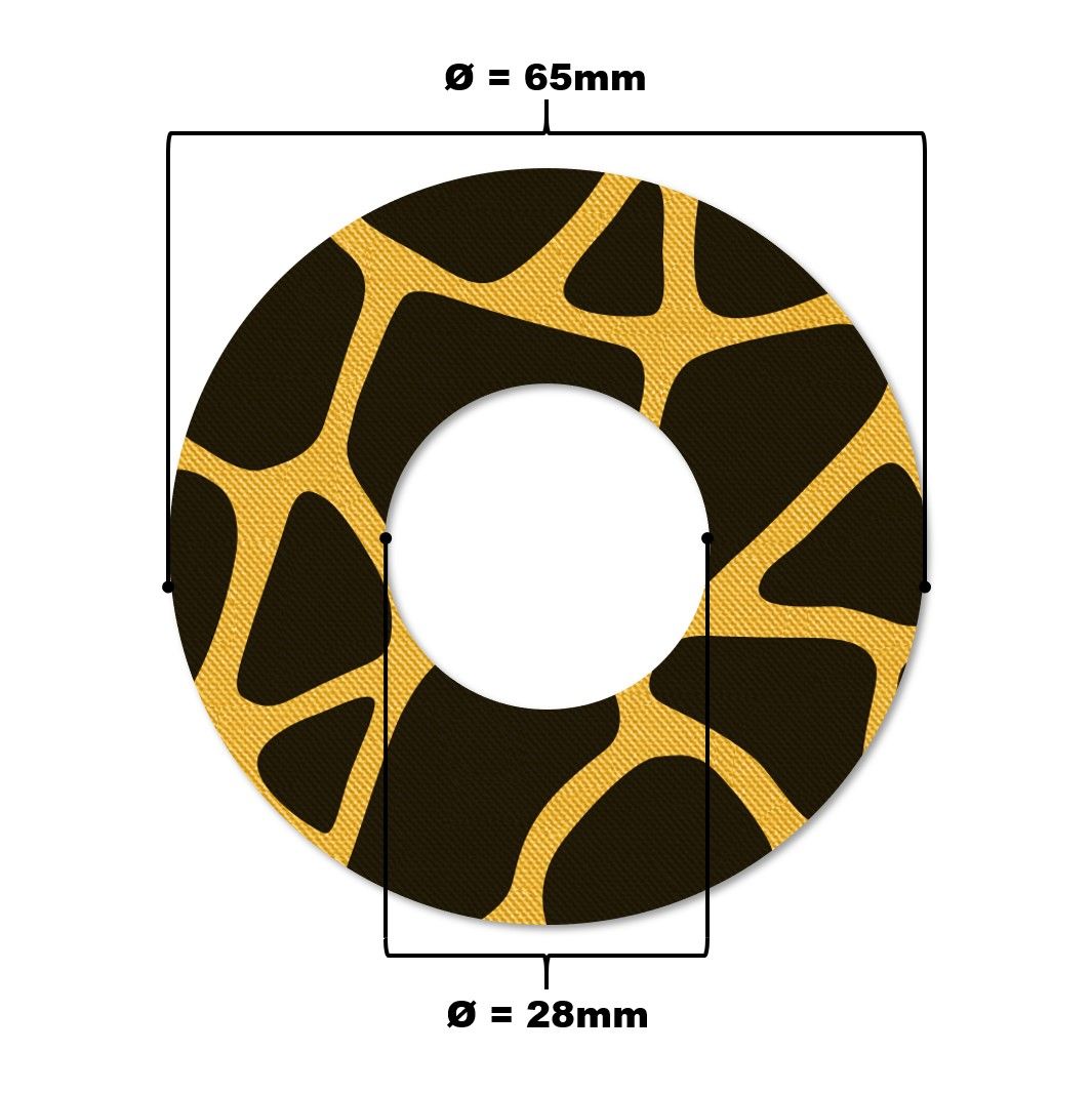 Anello di fissaggio rotondo con motivo giraffa, diametro 65mm, foro centrale 28mm. Sfondo bianco.