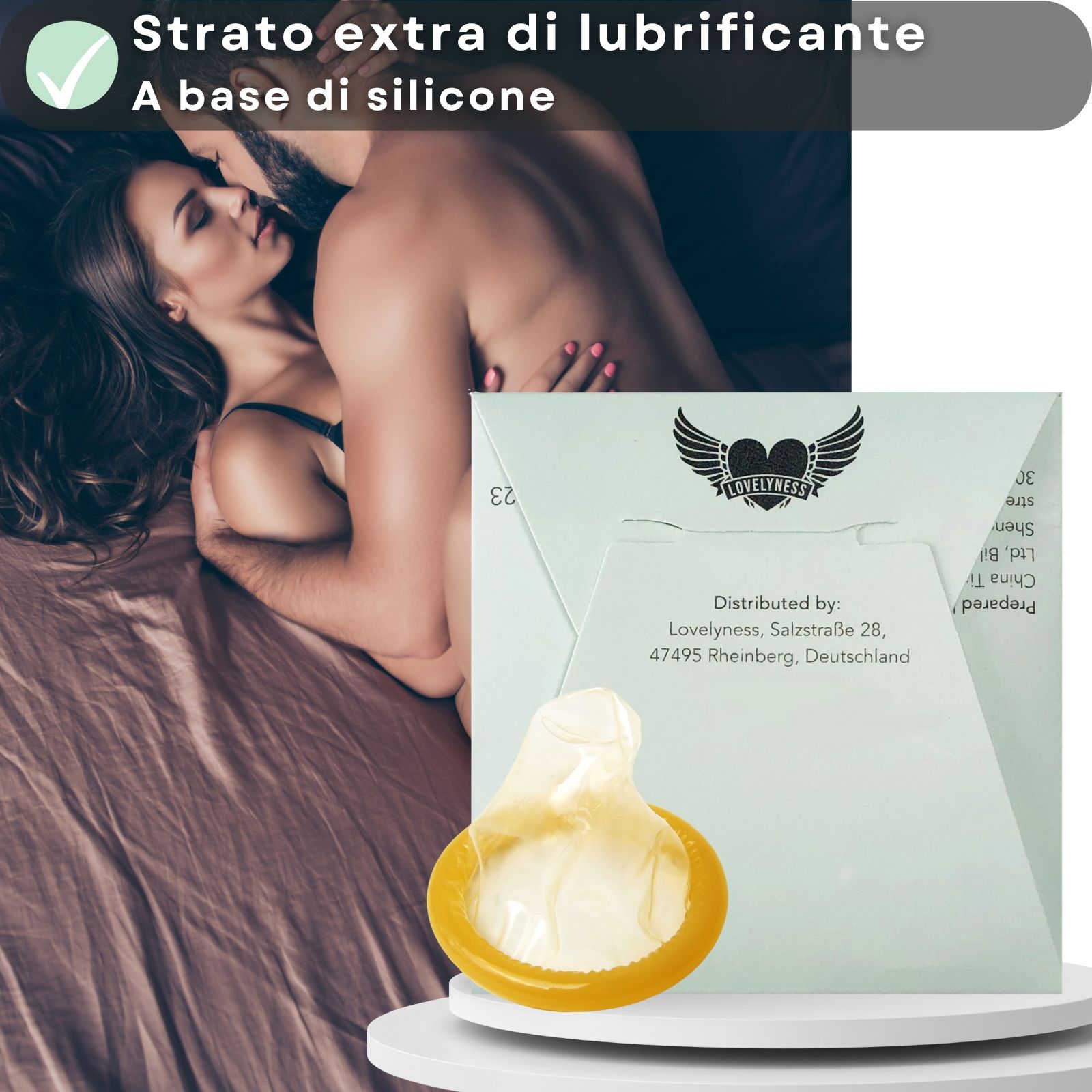 Preservativo confezionato singolarmente. Scritta: Ribs & Dots. Logo: cuore alato. Testo: Confezionato singolarmente.