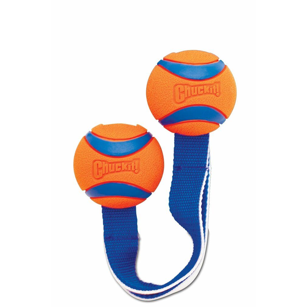 Due palline arancioni con strisce blu e la scritta "Chuckit!". Sono collegate da un nastro blu.