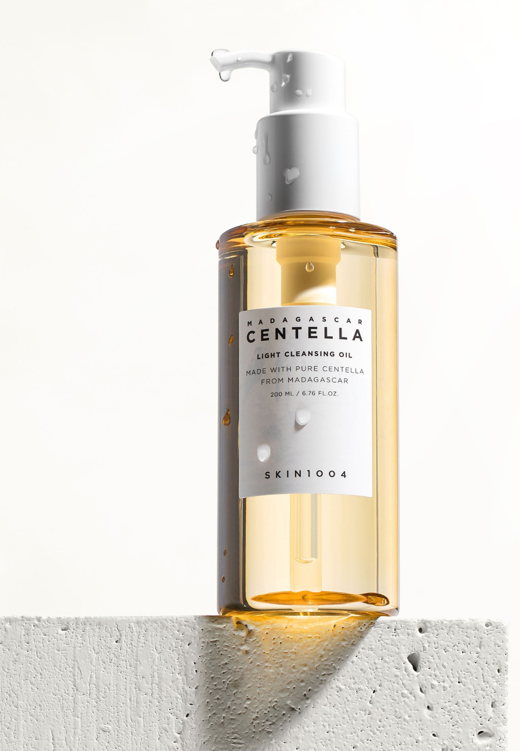 SKIN1004 Olio detergente leggero alla centella del Madagascar
