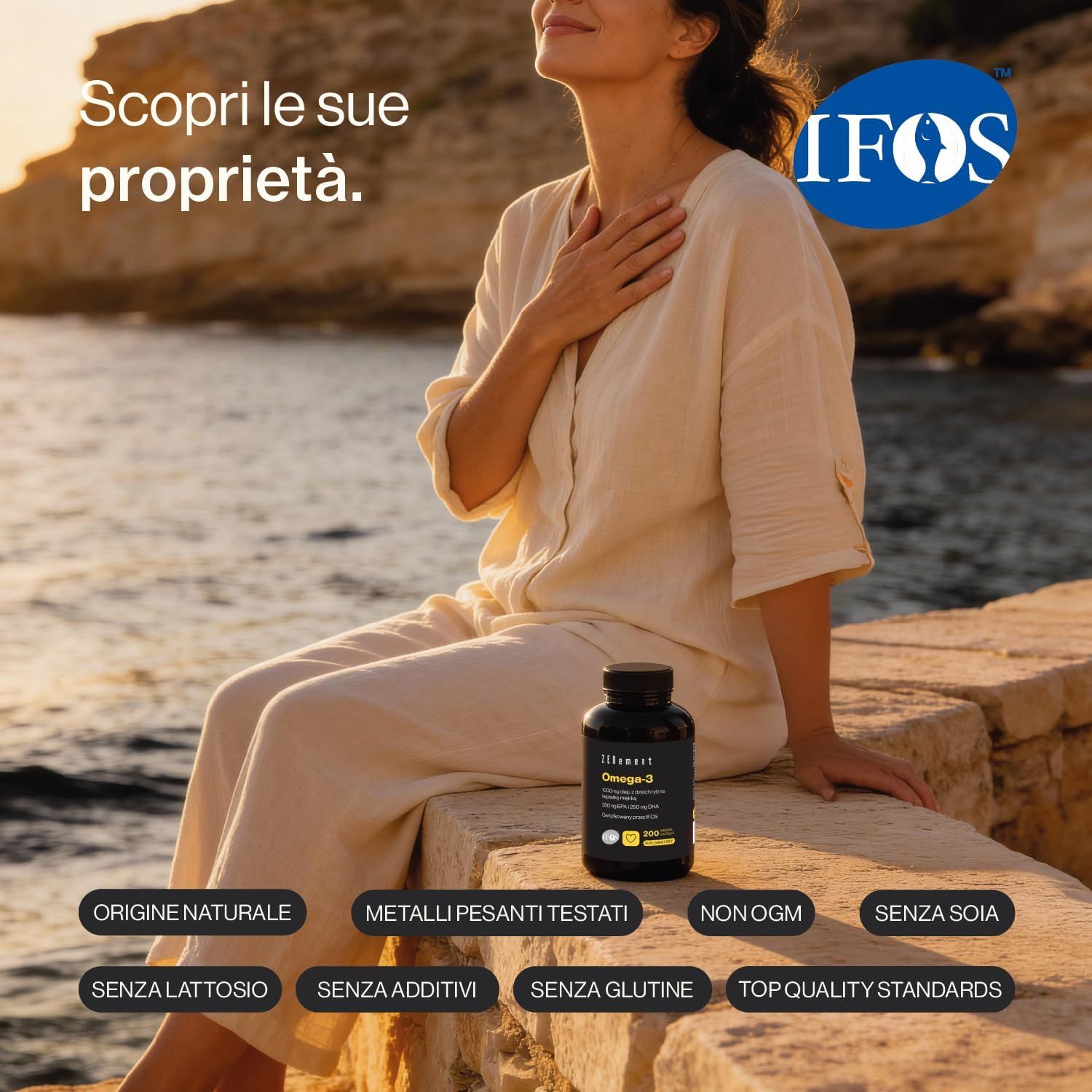 Donna seduta con un flacone di Omega 3. Scritte: Origine naturale, Metalli pesanti testati, Non OGM, Senza soia, Senza lattosio, Senza additivi, Senza glutine.