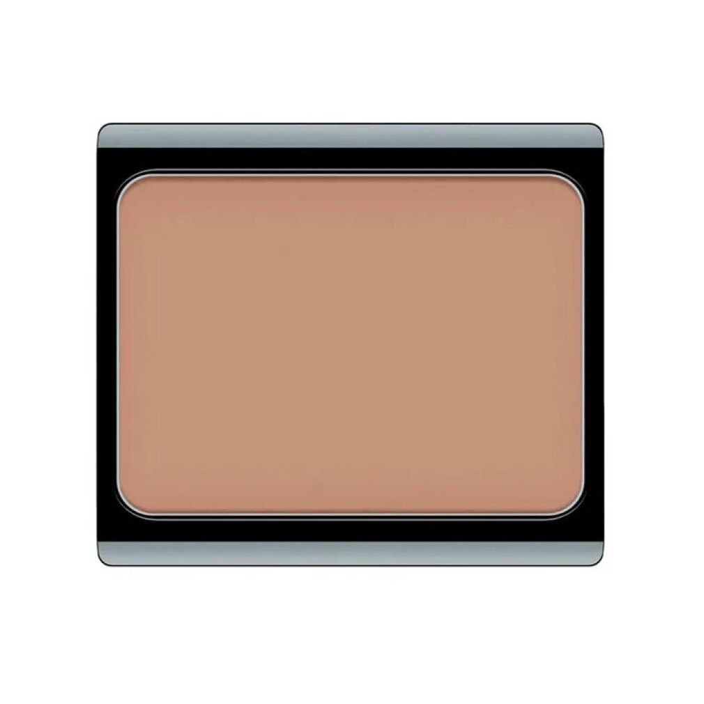Trucco compatto in un contenitore nero con bordo argentato. Forma rettangolare. Colore beige.