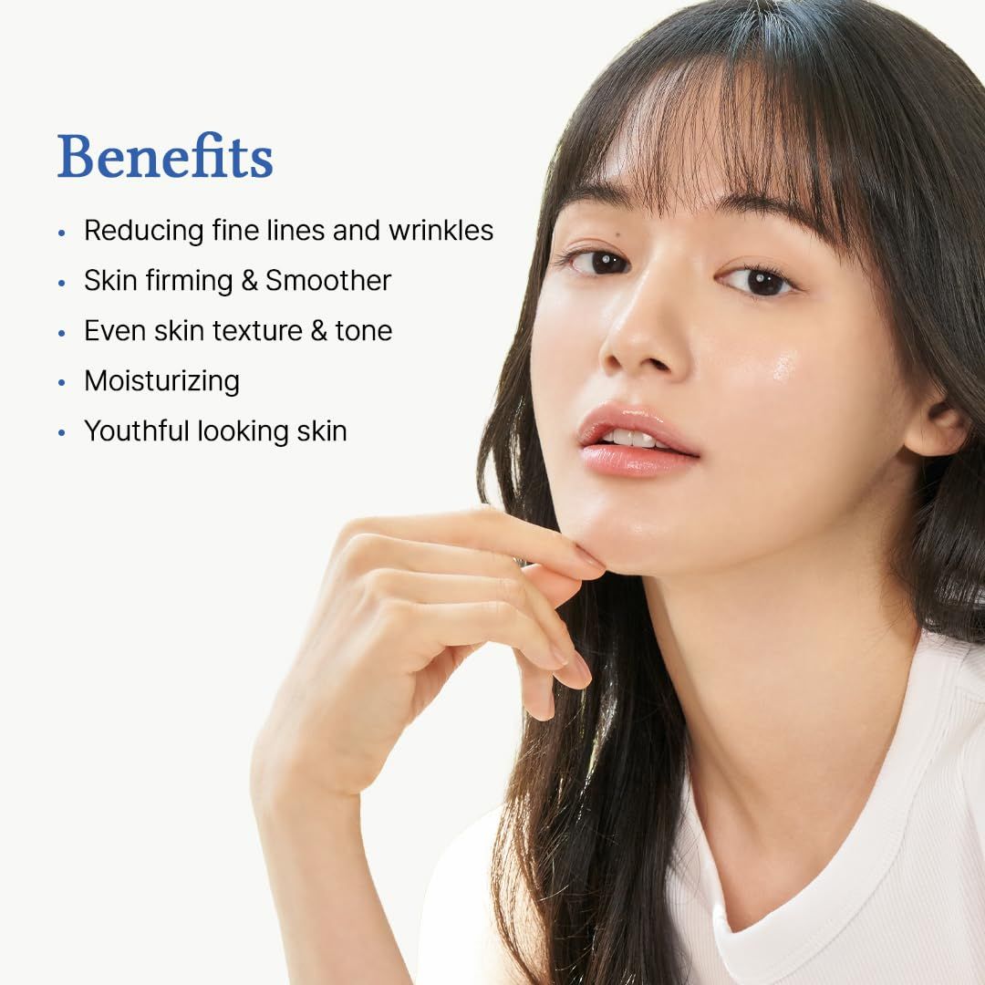 Volto di una donna. Testo: Benefici: Riduce le rughe sottili, rassoda la pelle, ecc.