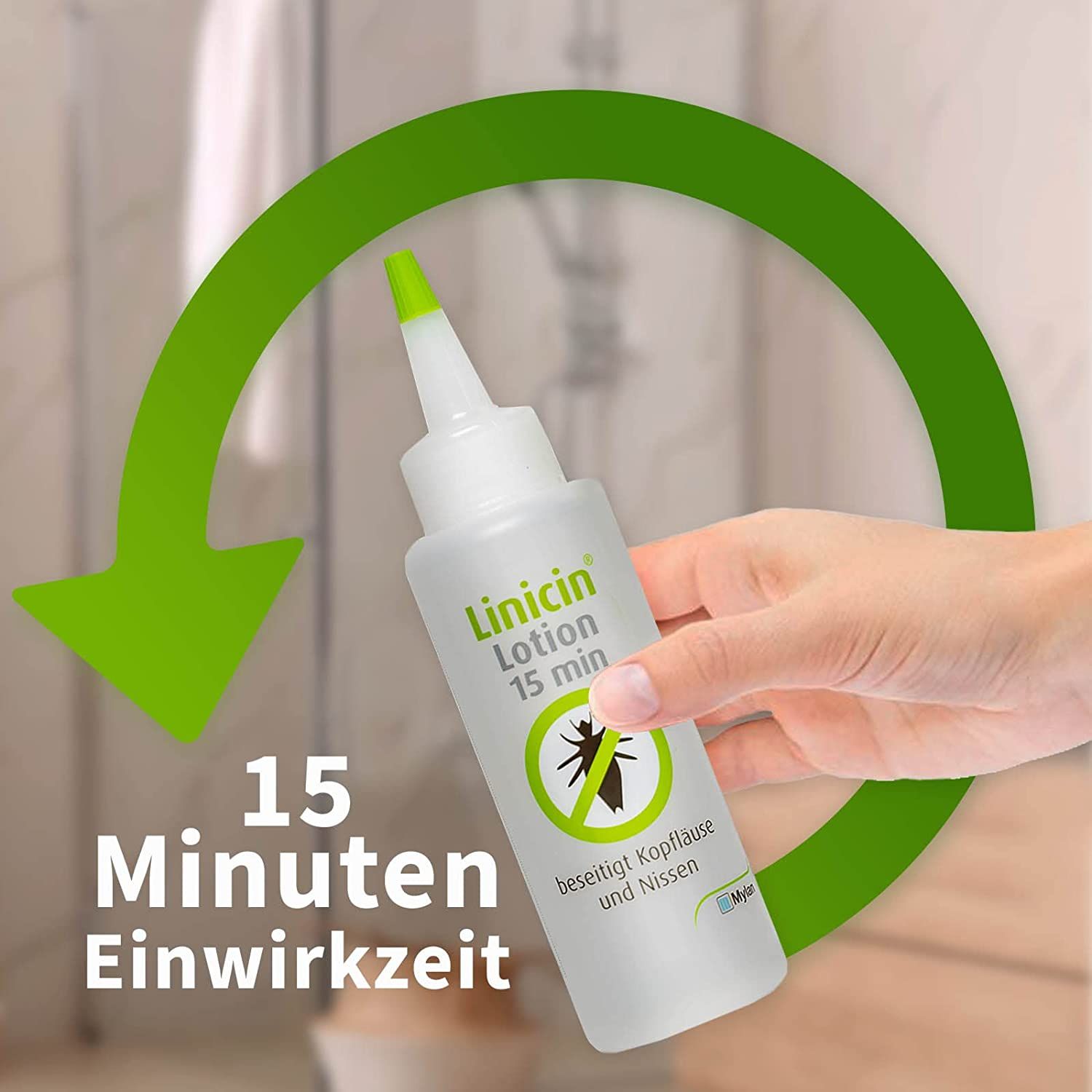 Flacone bianco di Linicin Lotion, tappo verde. Testo: Tempo di posa 15 minuti. Sfondo: bagno.