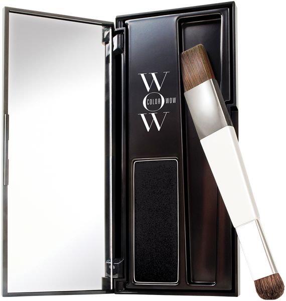 Color Wow Root Cover Up nero, aperto con specchio e pennello. Contiene polvere nera.