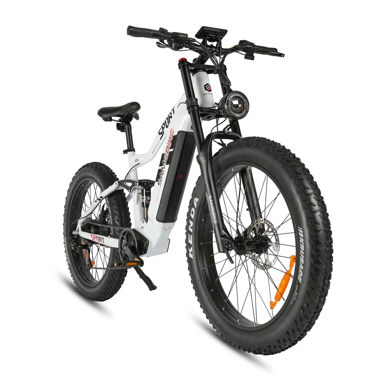 E-MTB bianco, pneumatici neri. Marchio SAMEBIKE, modello RS-A08-II. Faro, forcella nera.