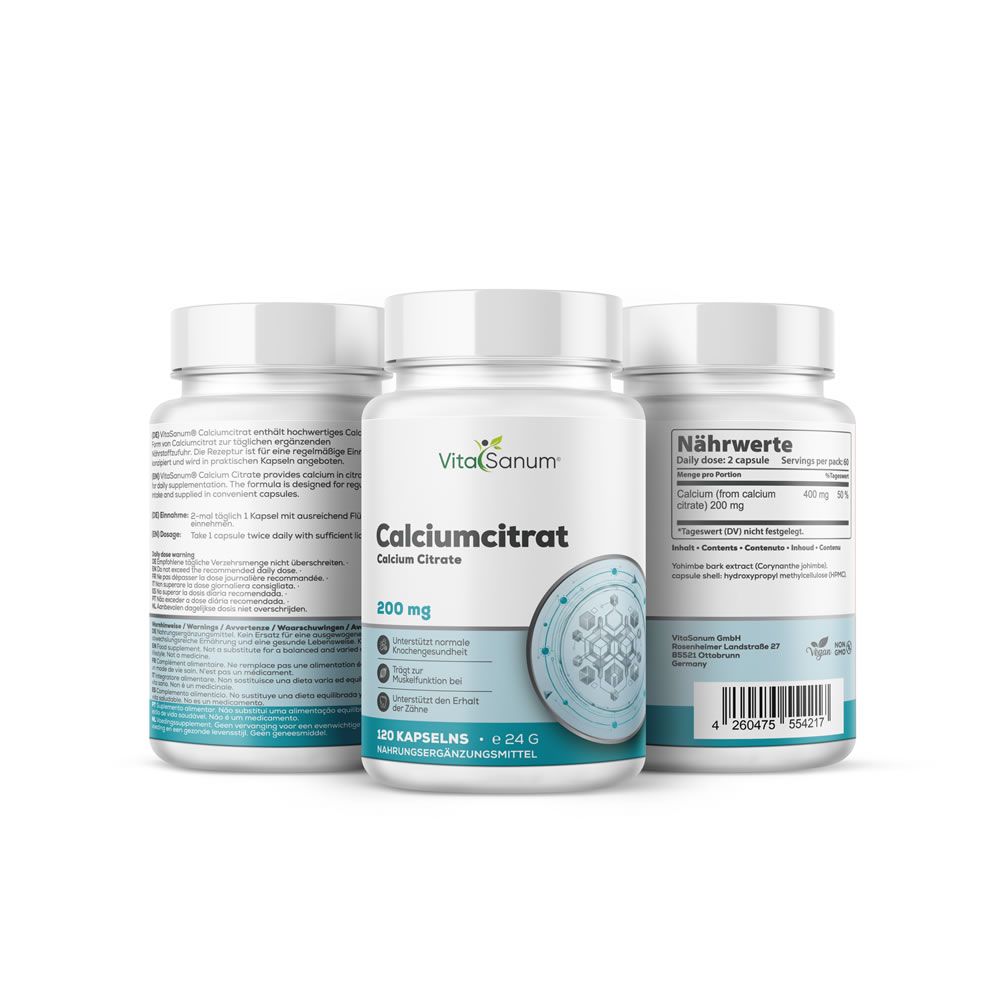 Tre flaconi bianchi di VitaSanum® Calciumcitrate. Scritta: Calciumcitrate, 200 mg, 120 capsule. Sigillo vegano.