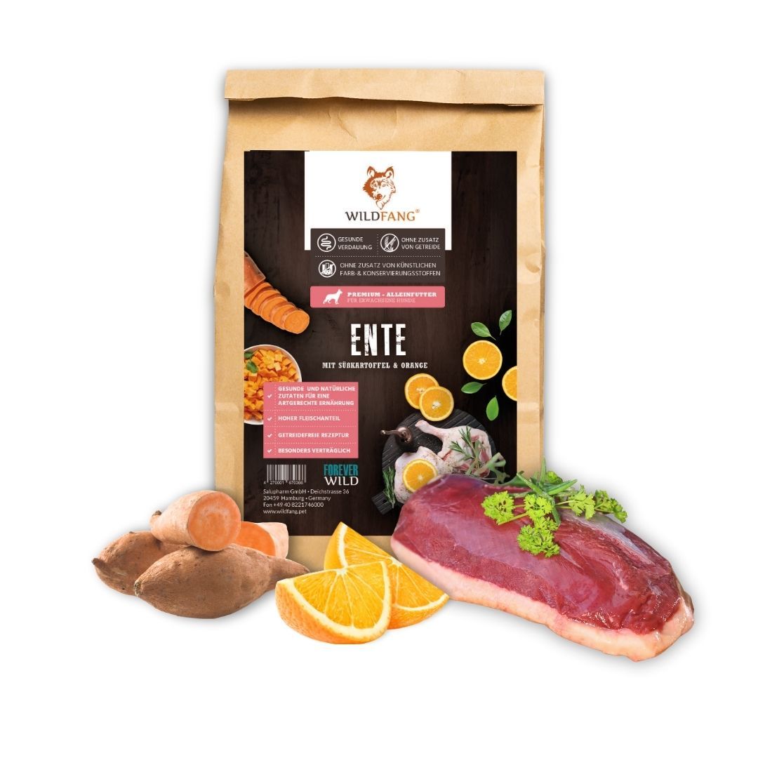 Sacco di cibo con ingredienti: anatra, patata dolce, arancia. Testo: WILDFANG, ANATRA. Rappresentati: anatra, arancia, patata dolce.