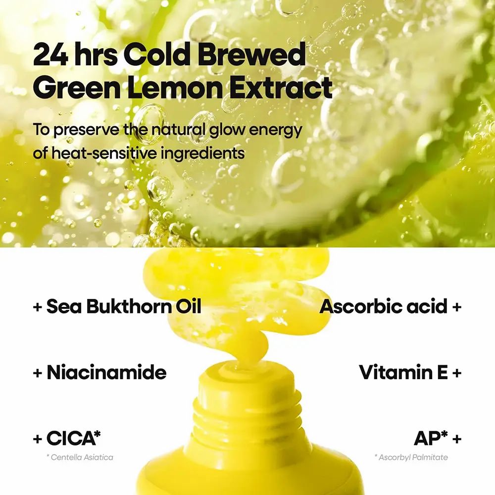 Primo piano della consistenza della crema. Scritta: 24 hrs Cold Brewed Green Lemon Extract. Ingredienti: Sea Bukthorn Oil, Ascorbic acid, Niacinamide, Vitamin E+, CICA, AP+.