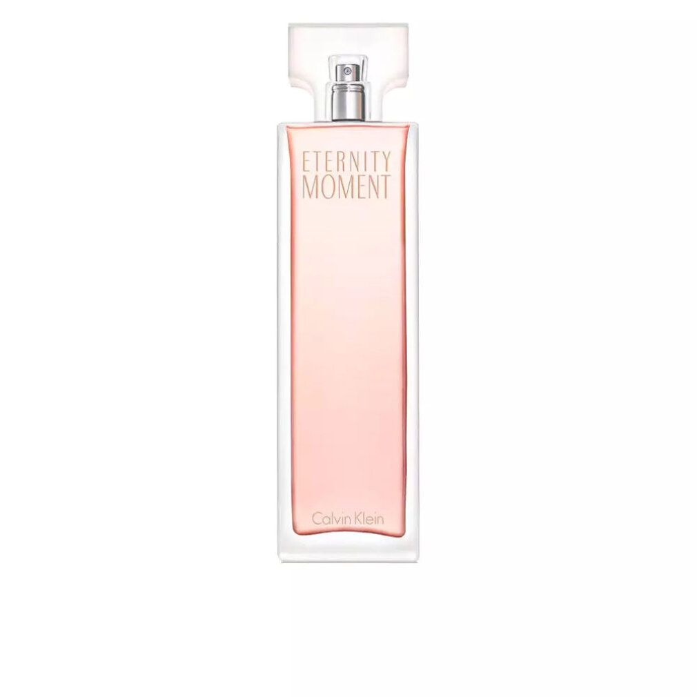 Eternity Moment Eau de Parfum Spray. Flacone rosa con vaporizzatore argentato. Scritta Eternity Moment e Calvin Klein.