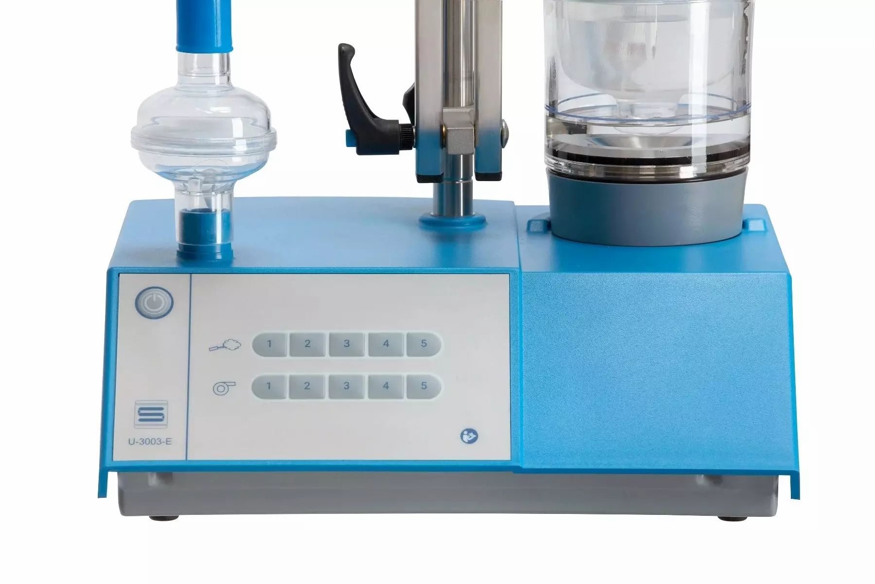 Nebulizzatore a ultrasuoni con pannello di controllo e serbatoio.